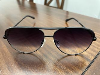 Quay  Sunglasses
