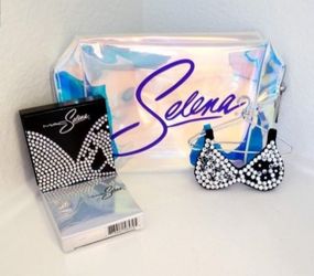 MAC Selena La Reina Authentic Compact, Pouch and Ornament Brand New Lot x 3