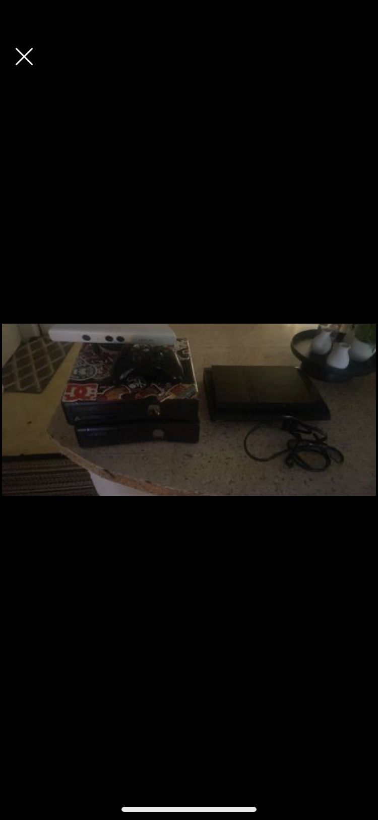 2 Xbox 360 With 2 Remotes and 2 Connects 1 Ps3 1 Ps2