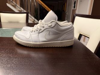 Men’s Jordan Lows White - Size 10