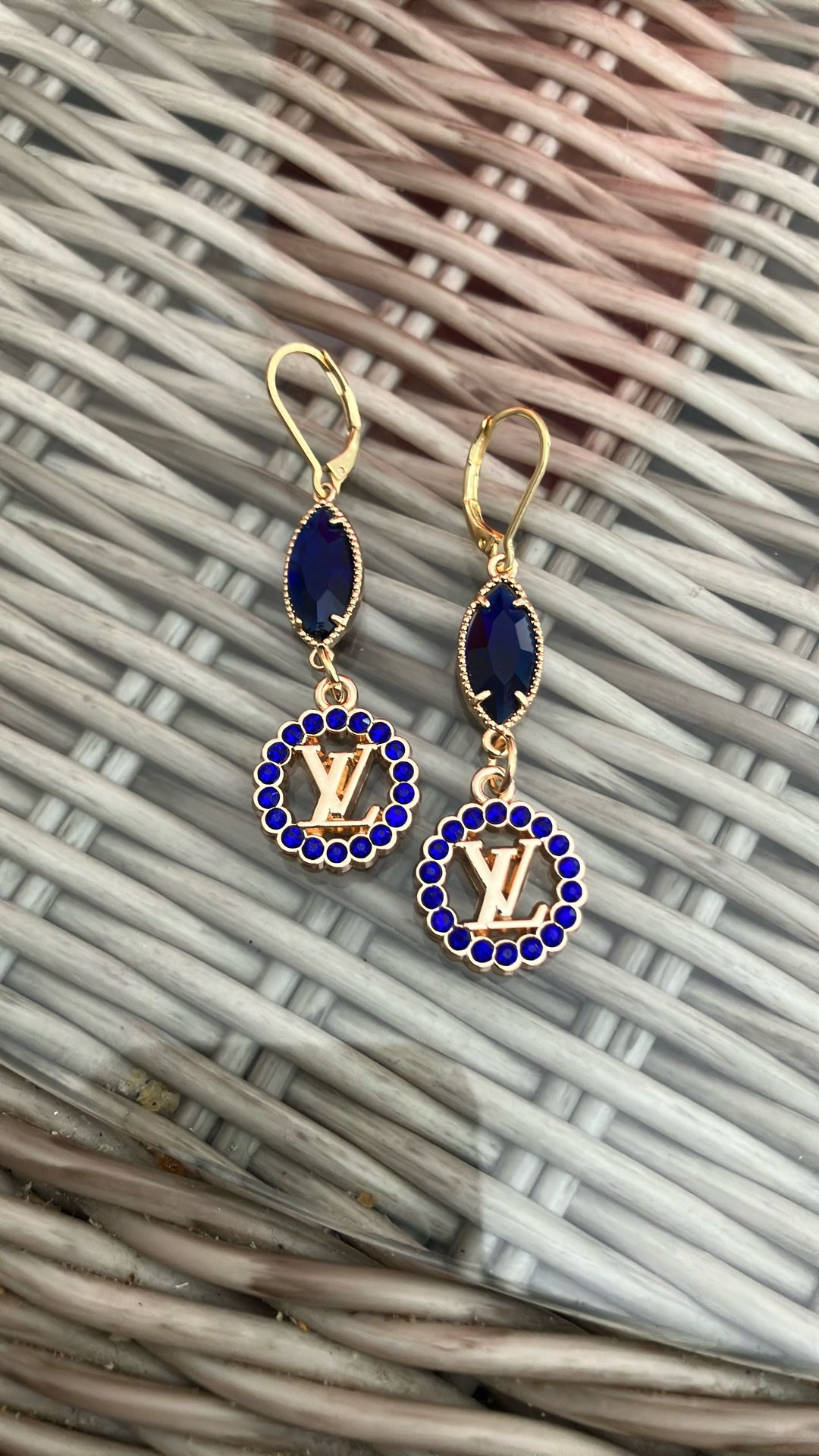 LV PAIR