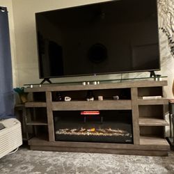 75" LG Smart TV. Like New, Awesome TV