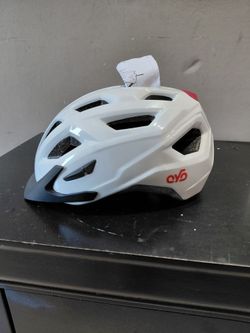 CYCLIC BICYCLE HELMET