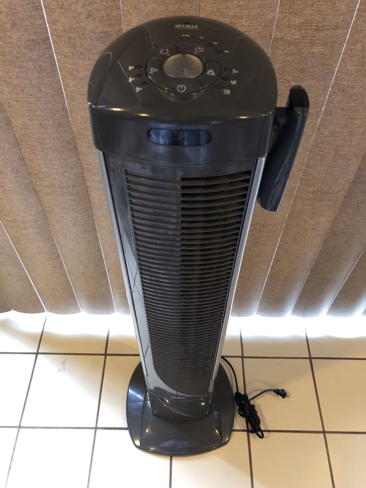 SEVILLE CLASSICS TOWER FAN WITH REMOTE CONTROL