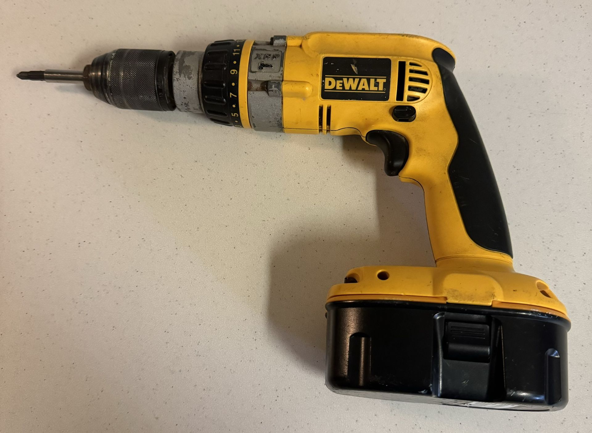Dewalt DW989 Heavy Duty 18V XRP Cordless Drill Driver Hammer Drill