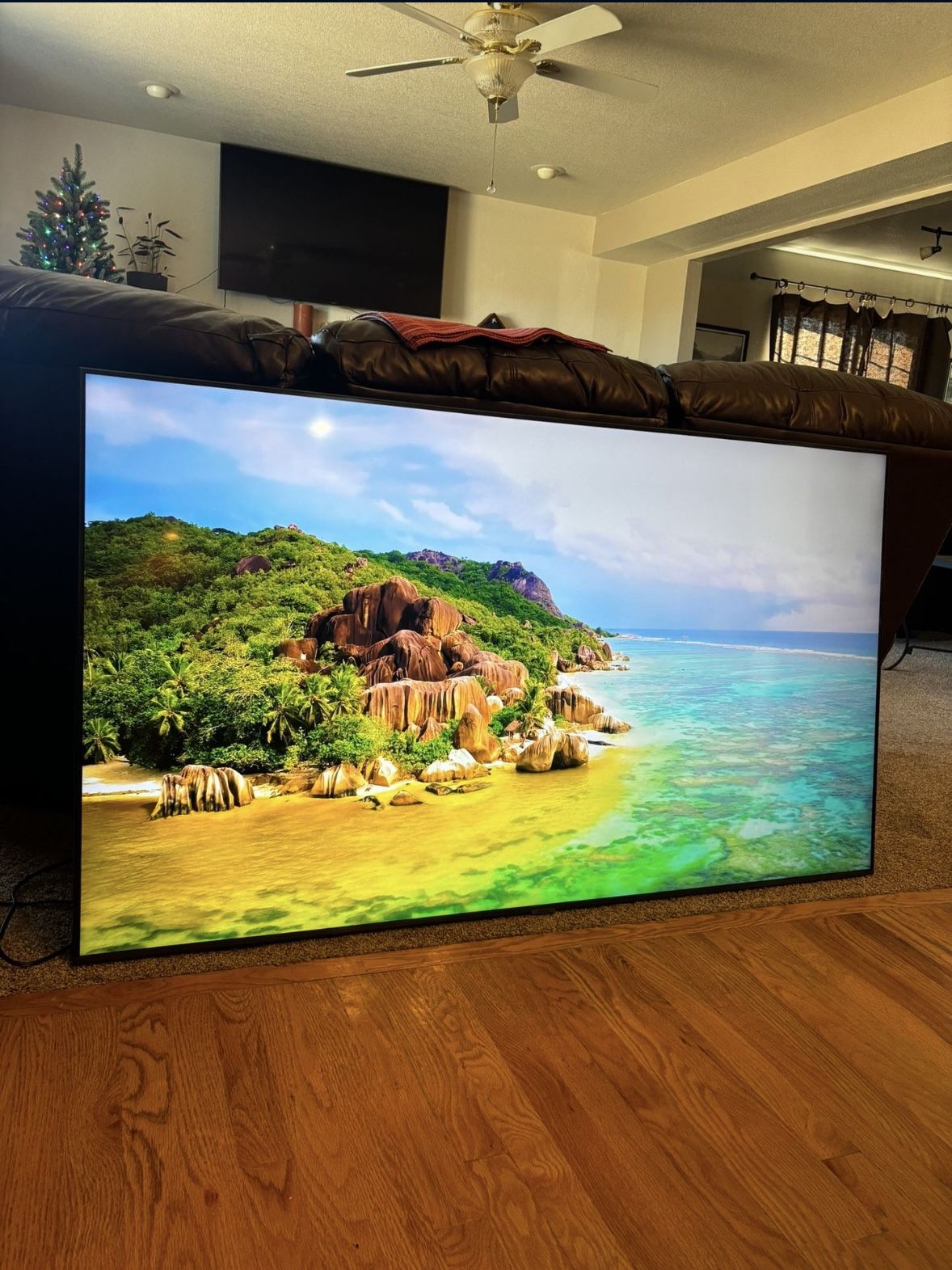 65” Samsung 4K UHD Smart TV