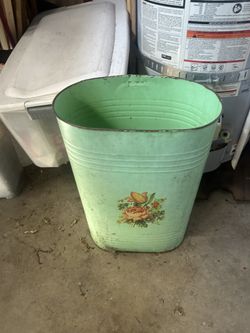 Vintage Trashcan-metal