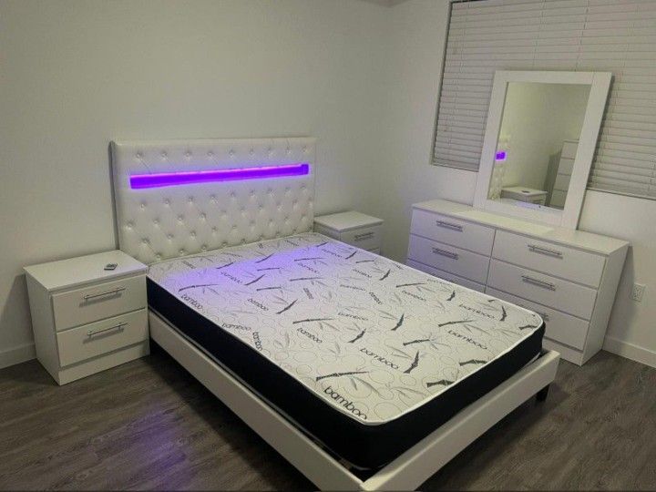 BEDROOM SET 