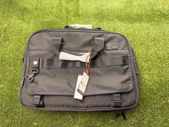 Tumi T-Tech T-Pass Alley Expandable Laptop Briefcase Bag Black 067941D NWT