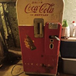 Vintage Coca-Cola Machine