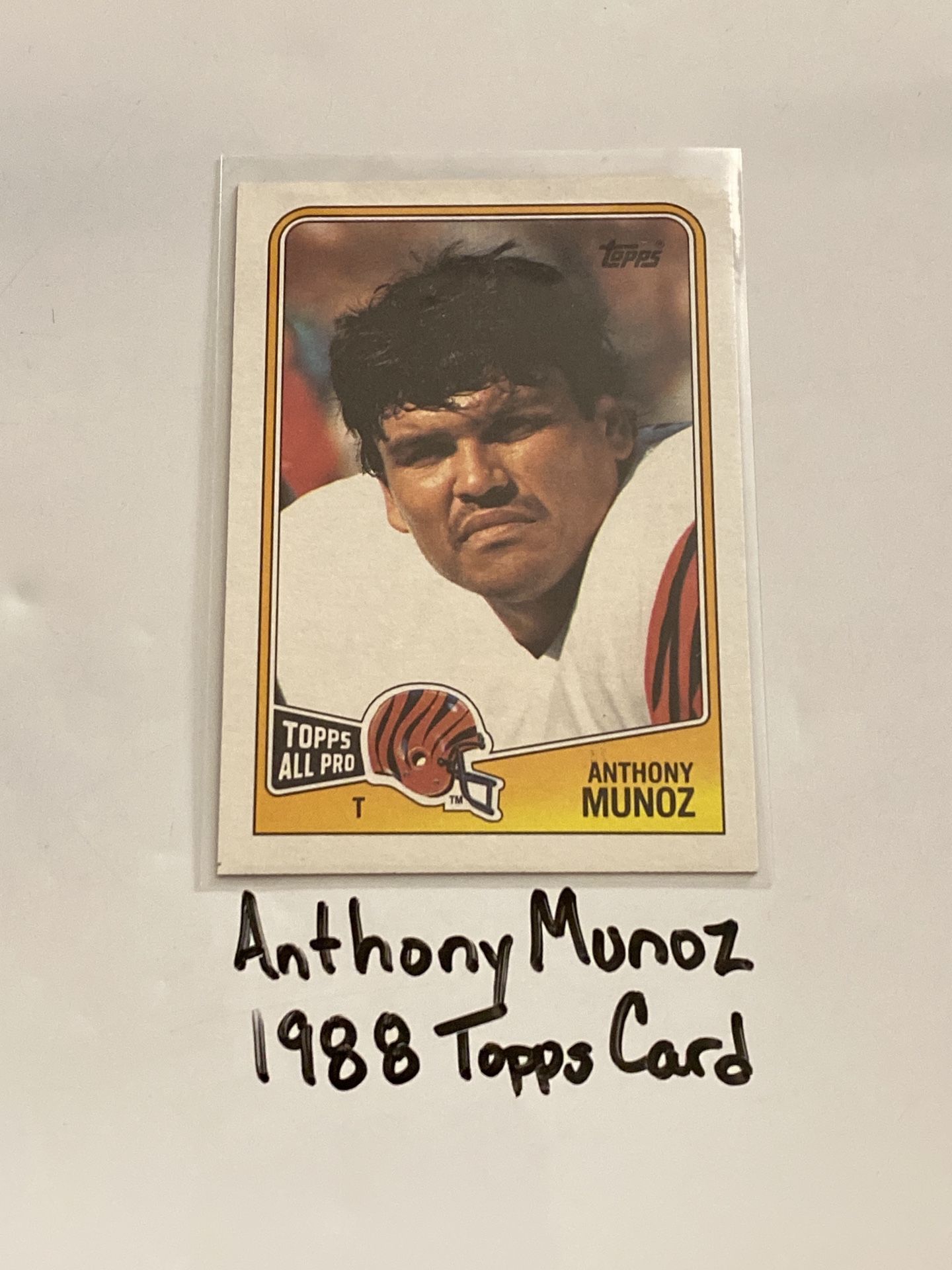 Anthony Munoz Cincinnati Bengals Hall of Fame Tackle 1988 Topps Card.