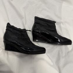 Stylish Black Quilted Ankle Boots