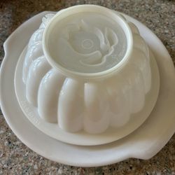 Vintage JELLO MOLD Tupperware 