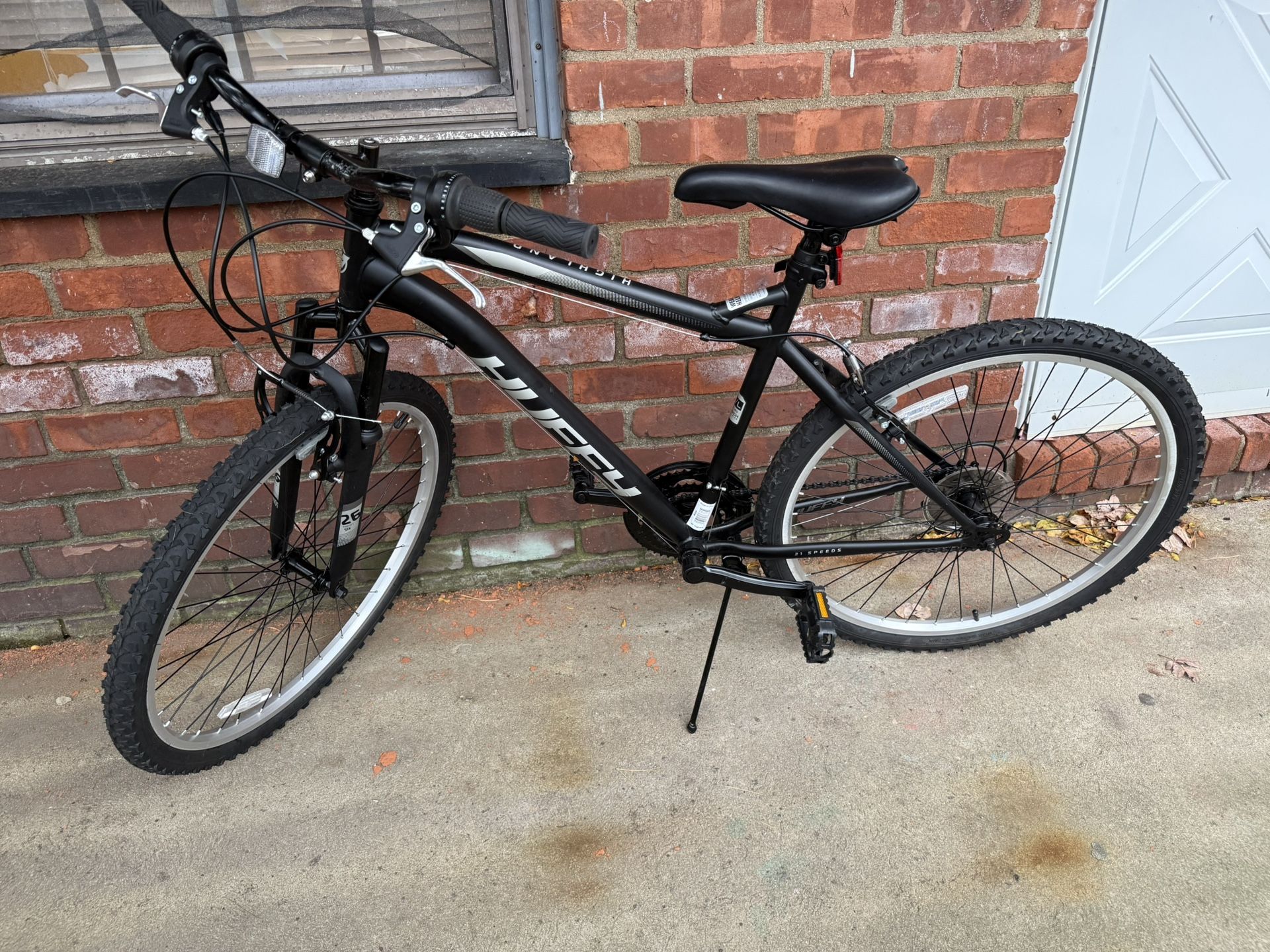 🚲 FOR SALE – Huffy Highland 21-Speed Mountain Bike