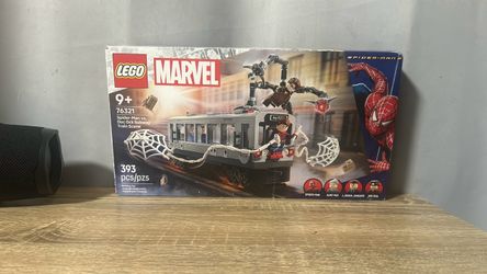 LEGO Spider-man vs Doc Ock Subway Train scene