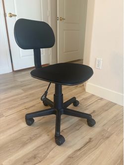 Swivel chair