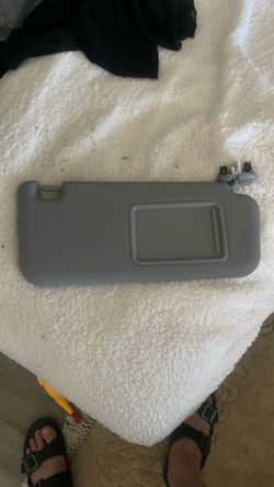 Brand new 07 to 11 Toyota RAV4 passenger side sun visor in grey color $25
