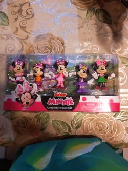 Minnie Collectible Figure Set