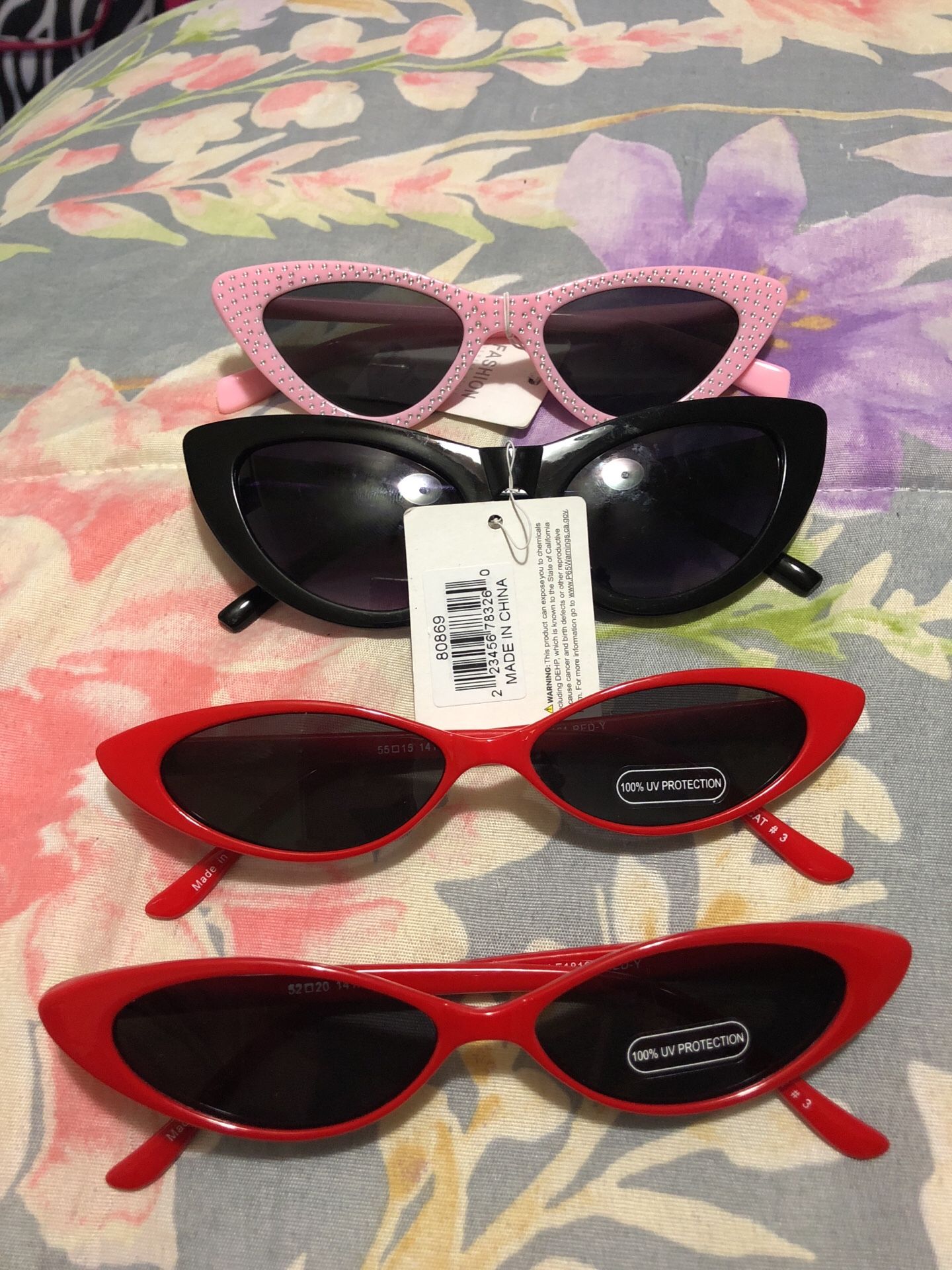 Brand new! Vintage shades! Rare find 💯
