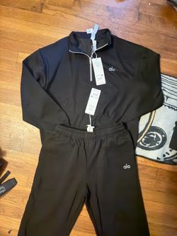 Alo sweatsuit