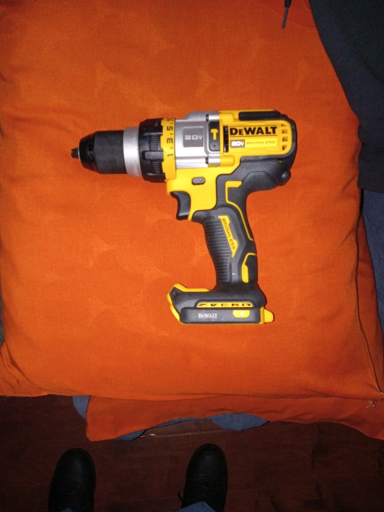 New Dewalt 3speed hammer drill Tool only