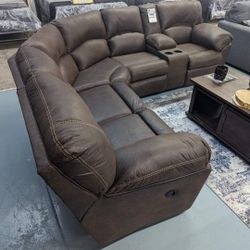 TAMBO CANYON 2-PIECE RECLINING SECTIONAL