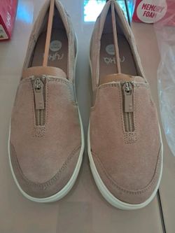 Womens RYKA https://offerup.com/redirect/?o=c25lYWtlcnMuTmV3 in Box.