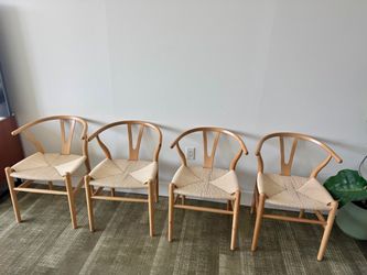 Set of 4 Wishbone Style Dining Chairs