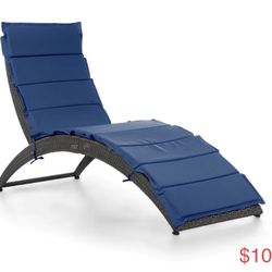 Outdoor Lounge Chairs 