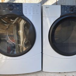 Kenmore elite washer and Gas dryer Set