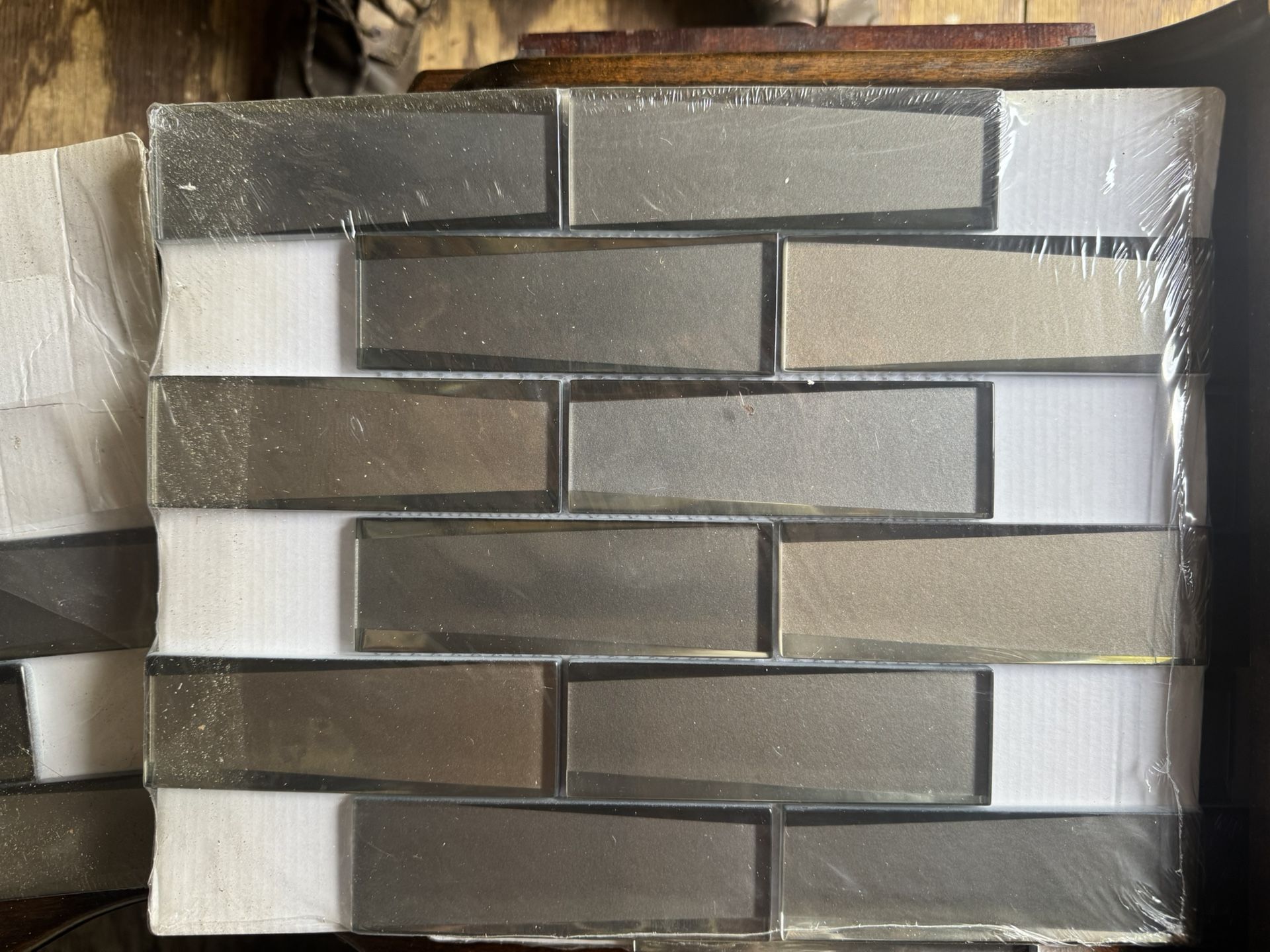 Front Linear Glass Mosaic Tile