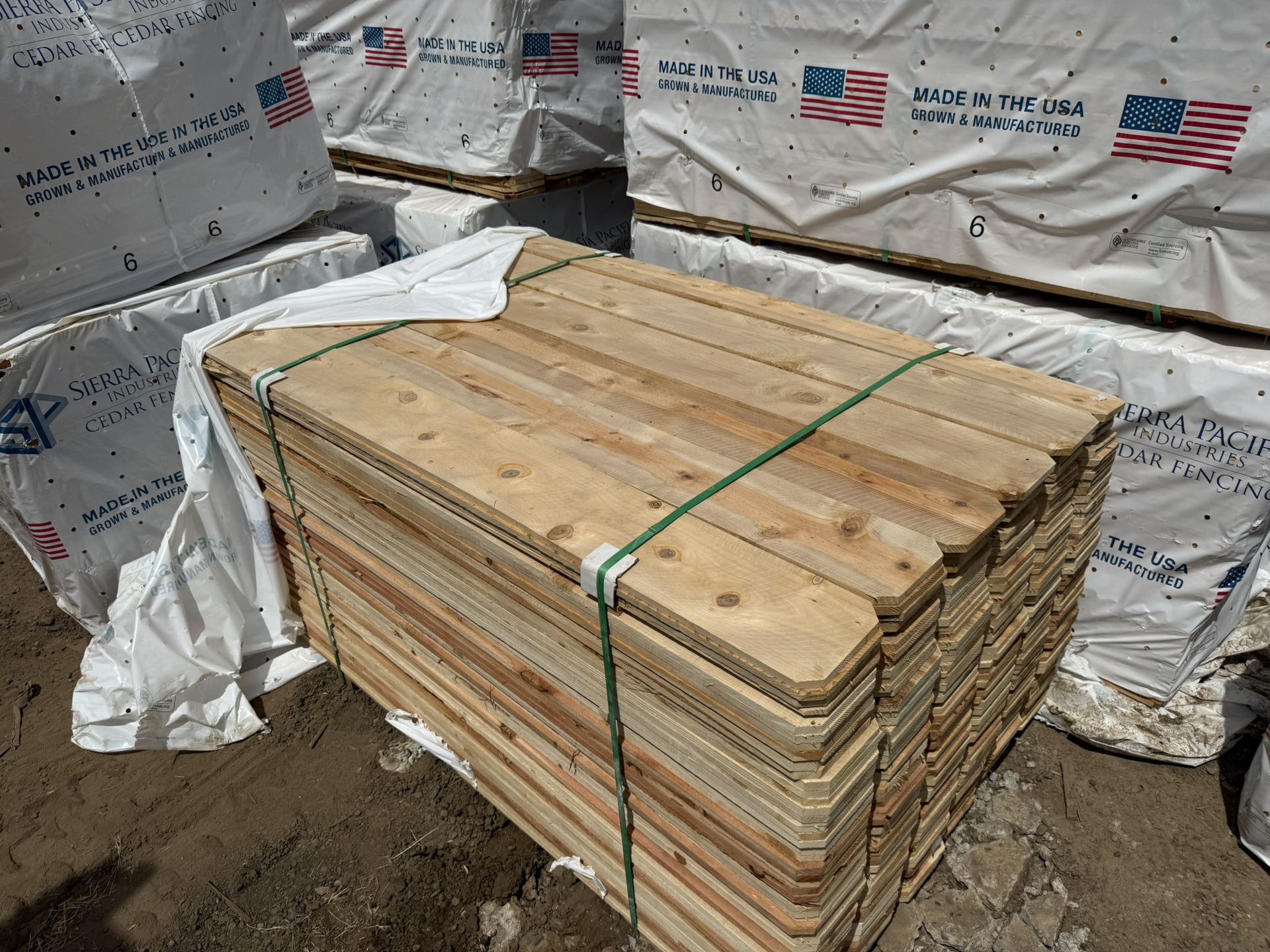 NEW CEDAR FENCE PICKETS
