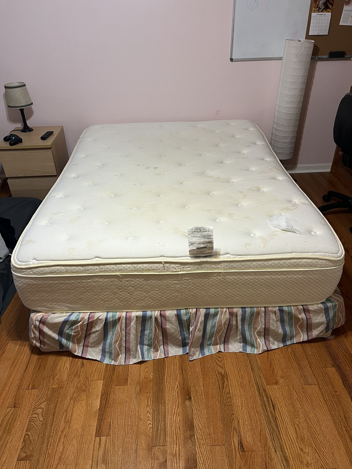 Queen Size Bed With Box Spring And Backboard
