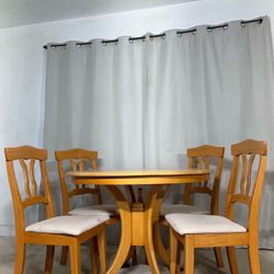 Handsome Casual Dining Table & 4 Chairs 