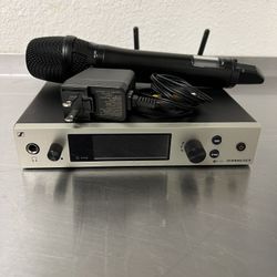 Sennheiser EW 500 G4-KK205 Wireless Handheld Microphone System - AW+ Band