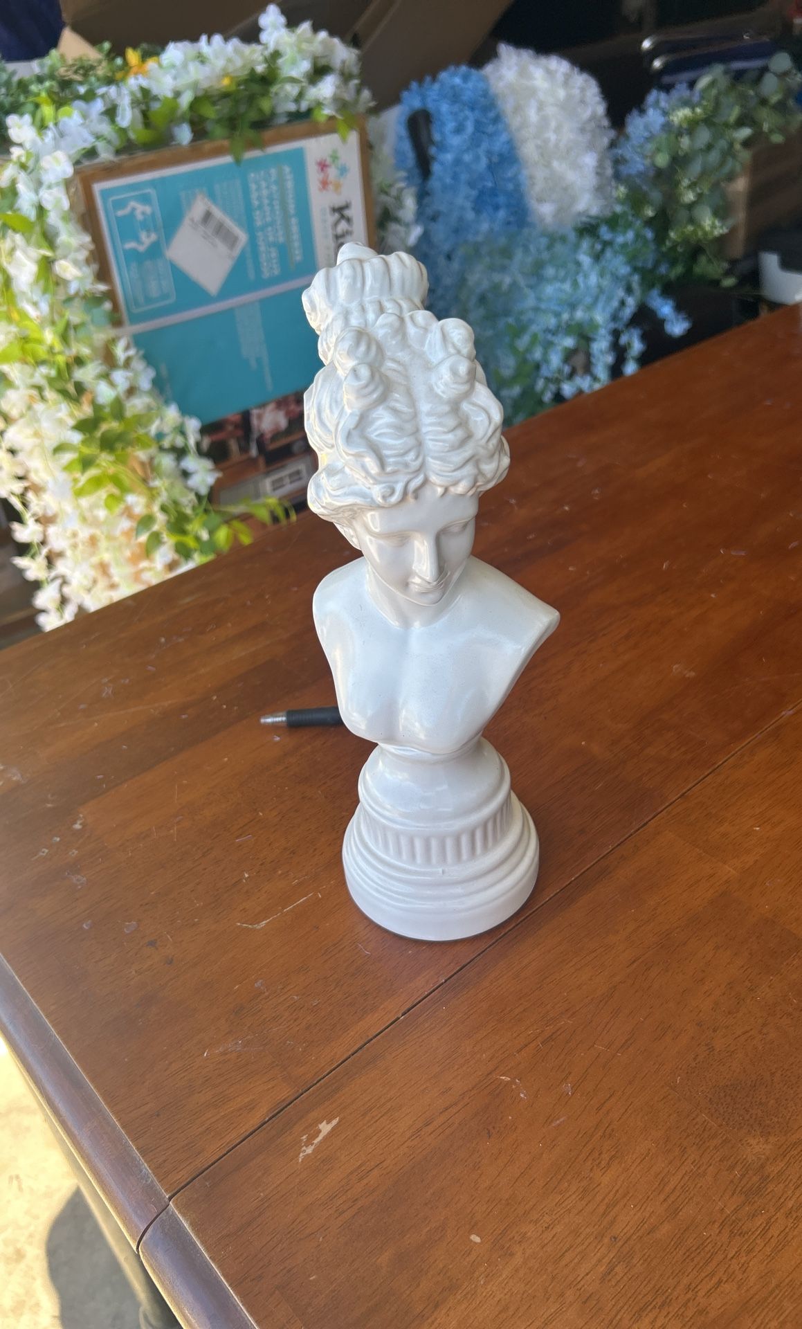 Statue