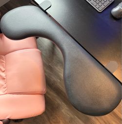 Desk extender for arm support