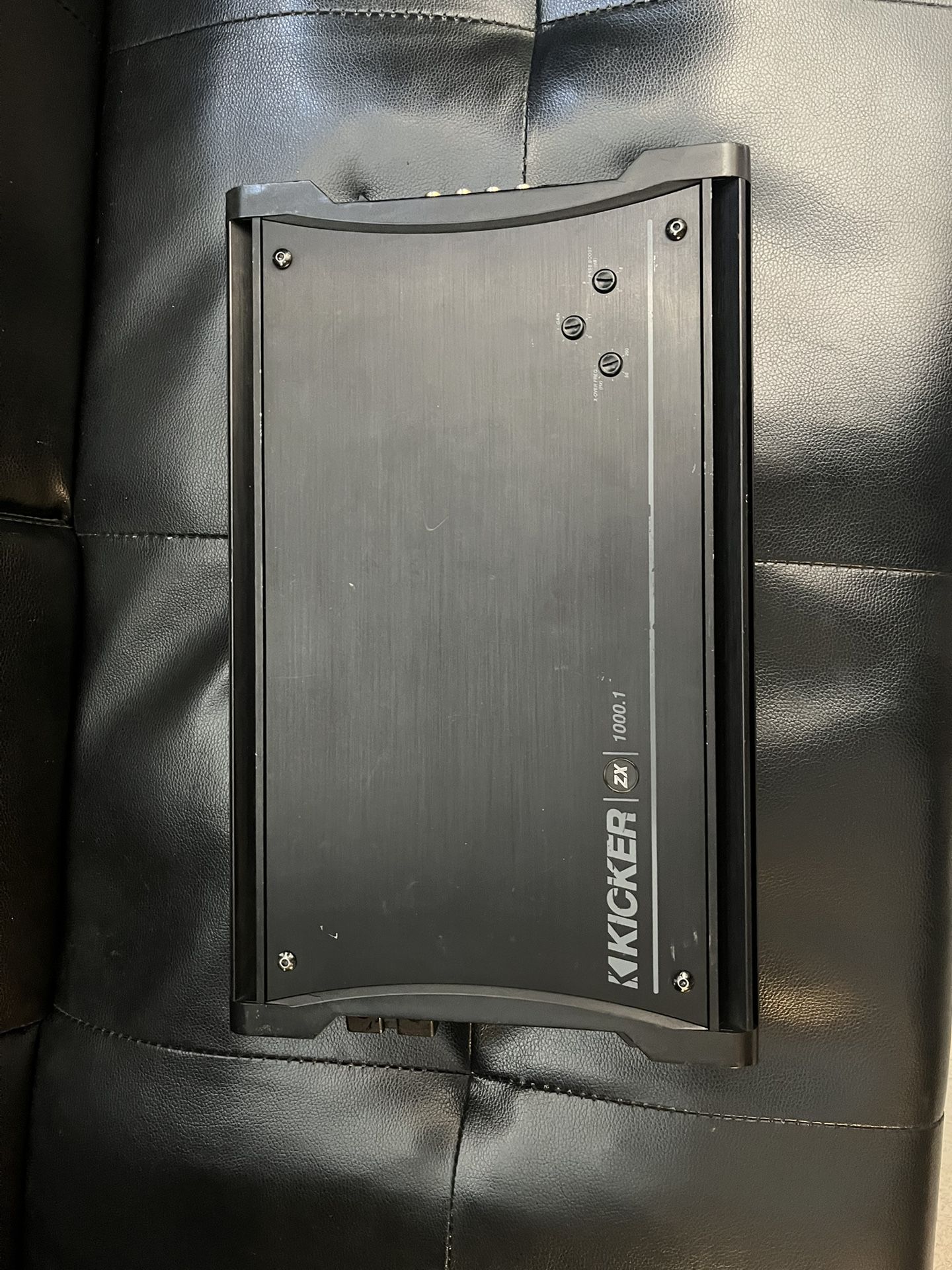 Kicker ZX1000.1 Amp