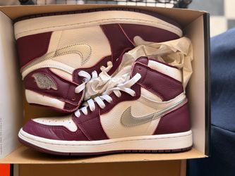 Air Jordan 1 High Cherrywood Red Sneakers Size 9.5