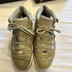 Jordan 11 Olive 6WMNS