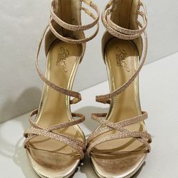 Jewel Badgley Mischka Women’s Gold Heels Size 9