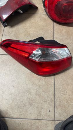 Kia forte tail light