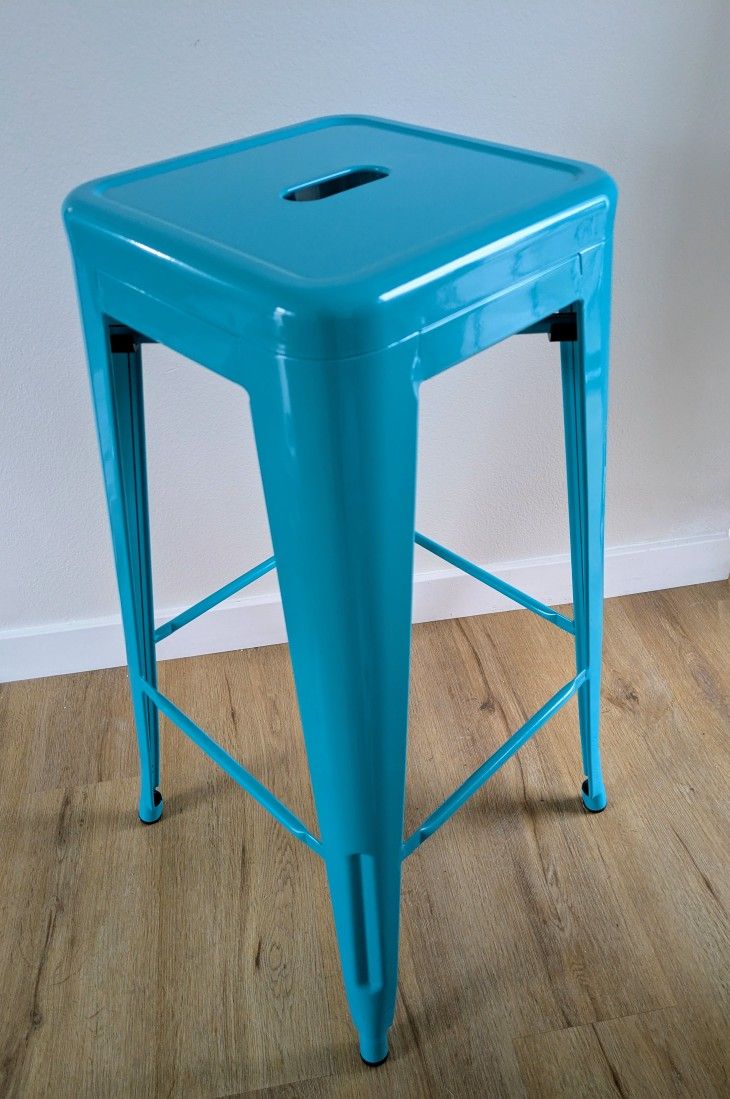 3 Metal Bar Stools