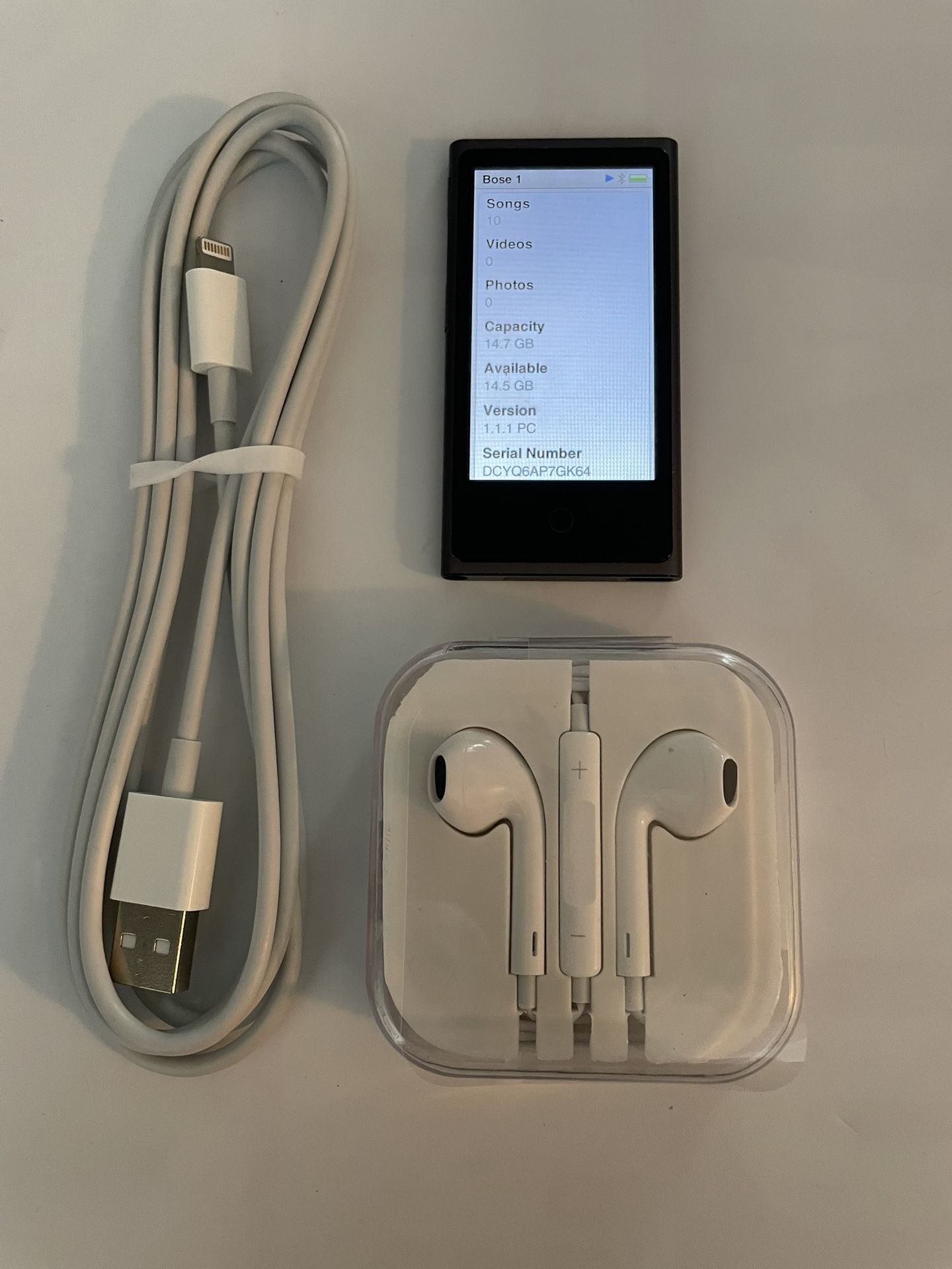Apple iPod Nano 7th Generation Bluetooth 16gb Graphite