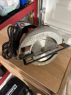Skilsaw Circular Saw