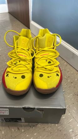 SpongeBob kyrie 5 size 10.5