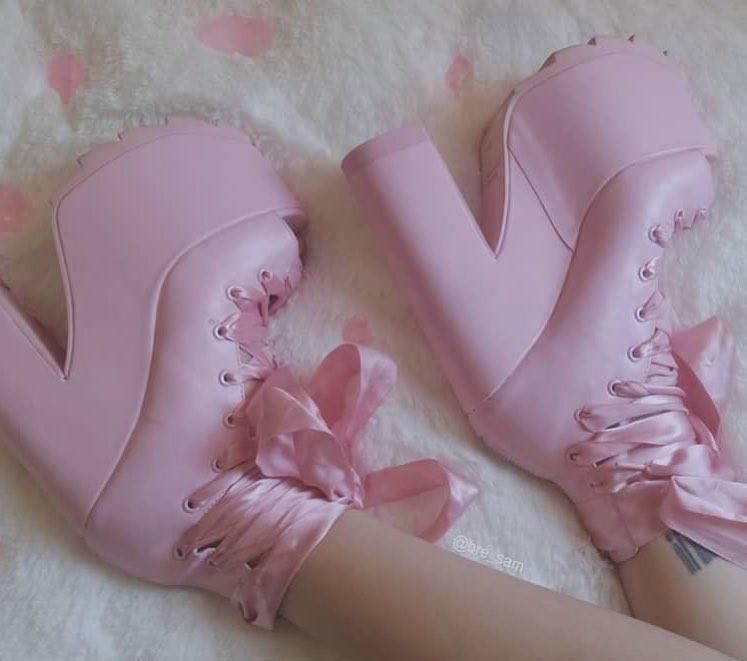 Dolls Kill Yru Pink Ballet platform heels Never worn