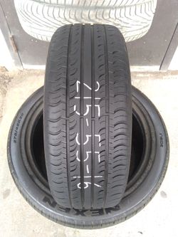 One used 215 55 16 Definity tire