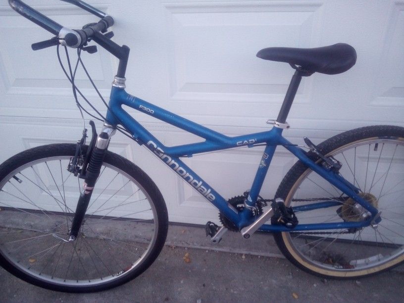 CANNONDALE F300 21SP. 26 IN for Sale in Long Beach, CA - OfferUp
