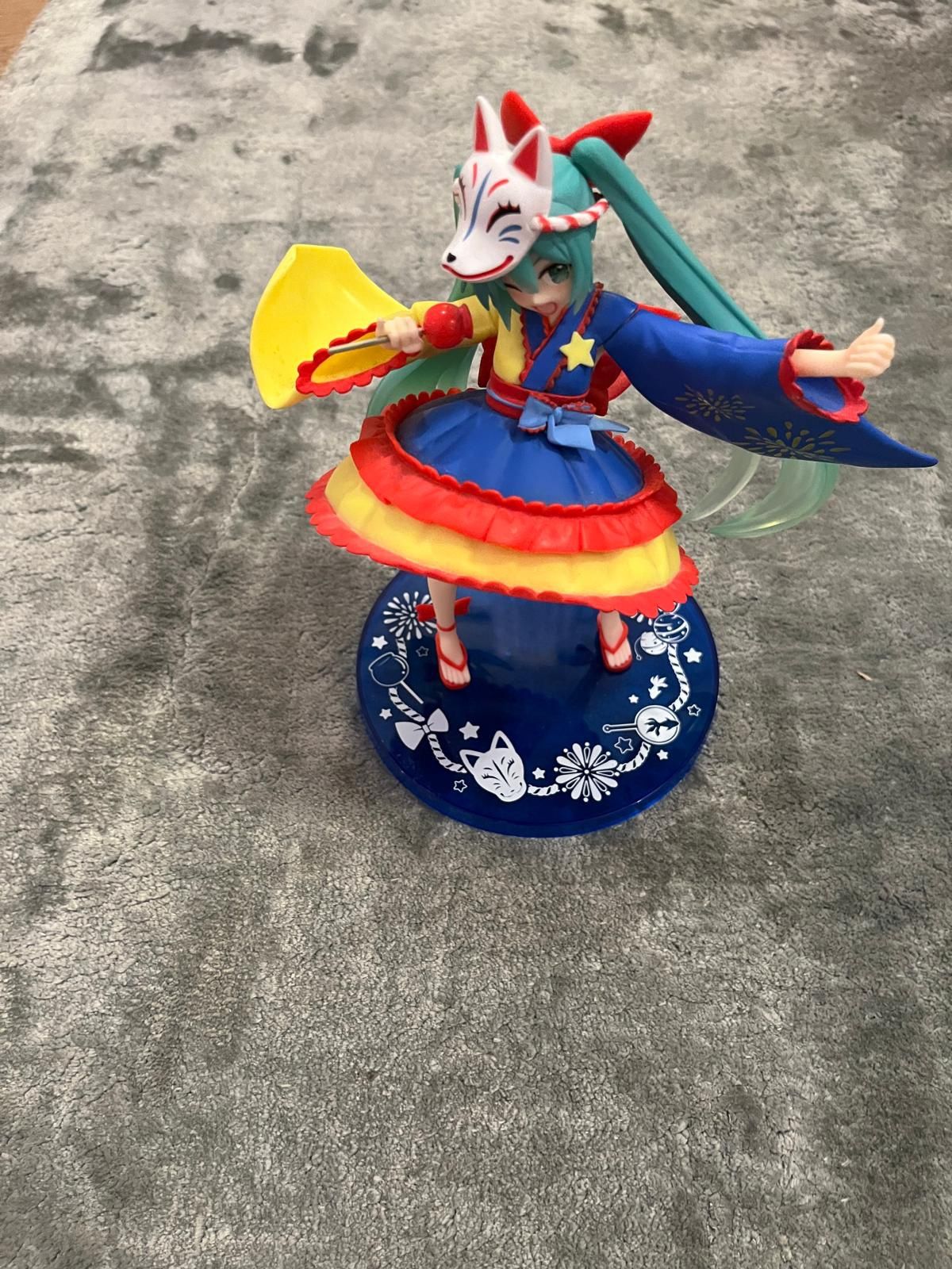 anime figure Hatsune Miku movie peripheral 